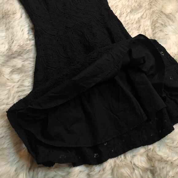 BB Dakota Sleeveless Crochet Lace Black Dress - Picture 13 of 15
